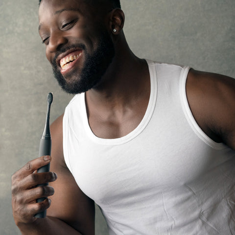 How To Keep Entertained While Brushing. (Yes, It’s Possible!)