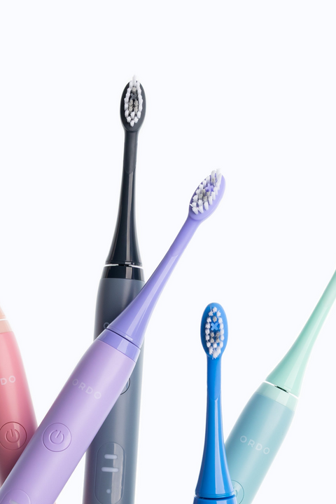Silicone polishing element